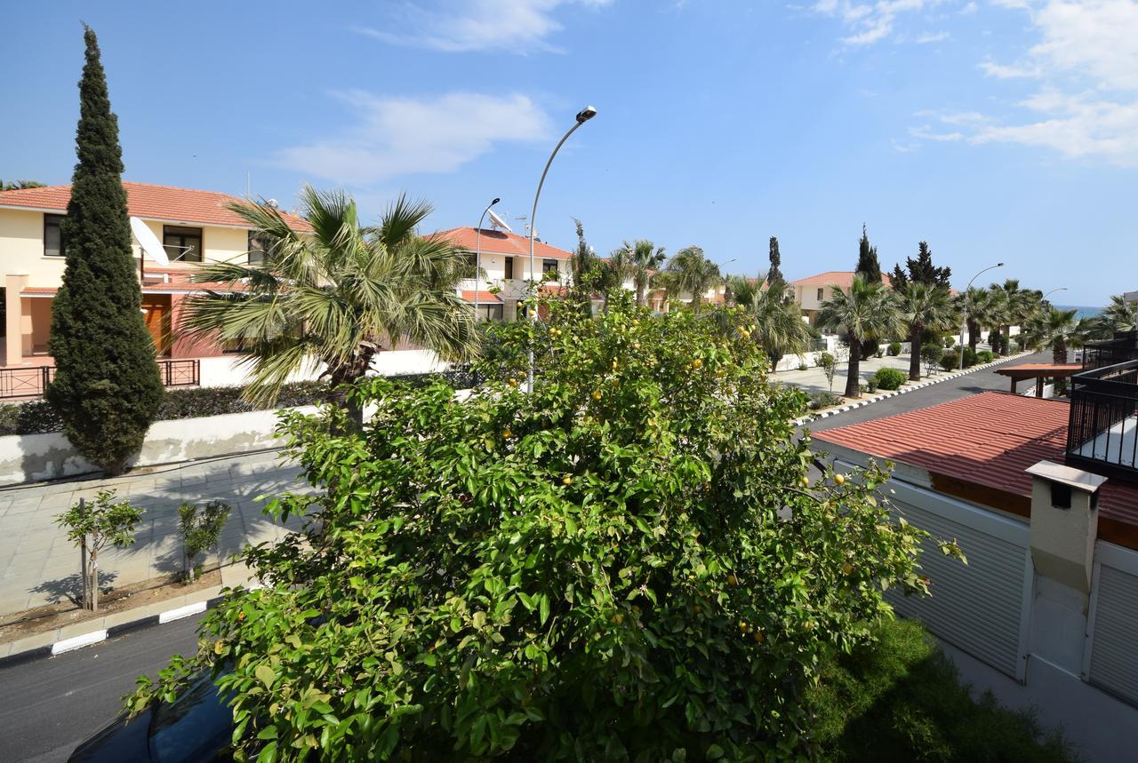Christos Beach House ラルナカ エクステリア 写真