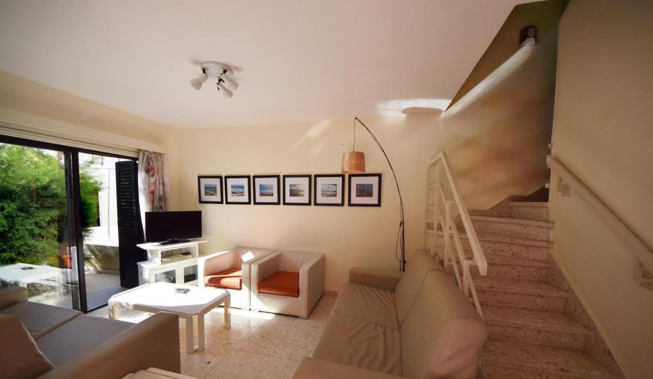 Christos Beach House ラルナカ エクステリア 写真
